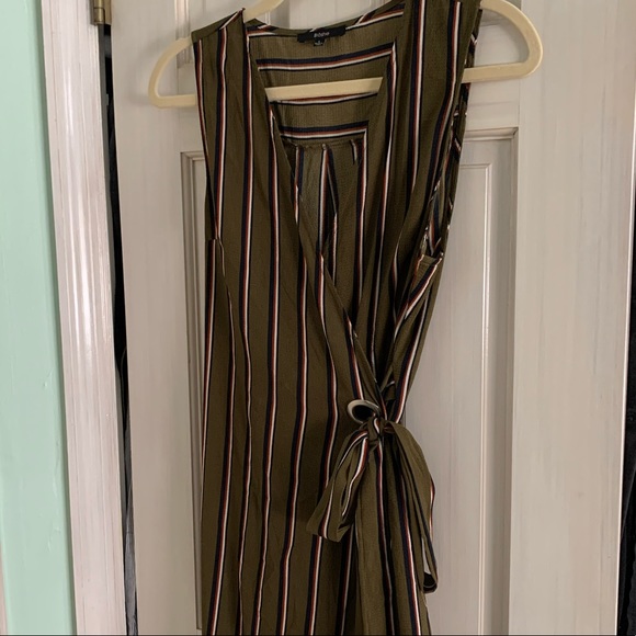 Dresses & Skirts - Striped Chiffon Wrap Dress